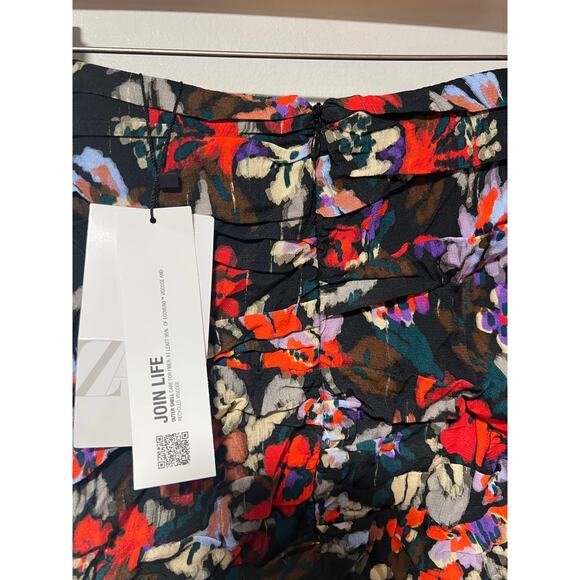 Zara High Waisted Mini Skirt Black & Red Floral Print Ruffles Viscose Sz Medium - Picture 10 of 11